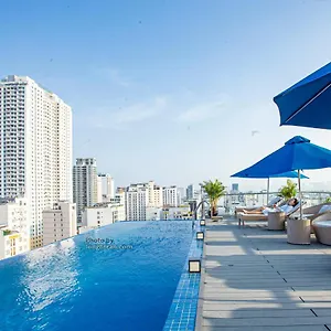 Grand Ocean Luxury Boutique - Infinity Rooftop Pool 4*, Da Nang Vietnam