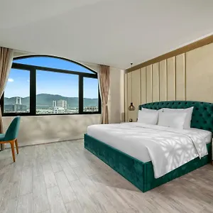 Lupin Boutique 3*, Da Nang Vietnam