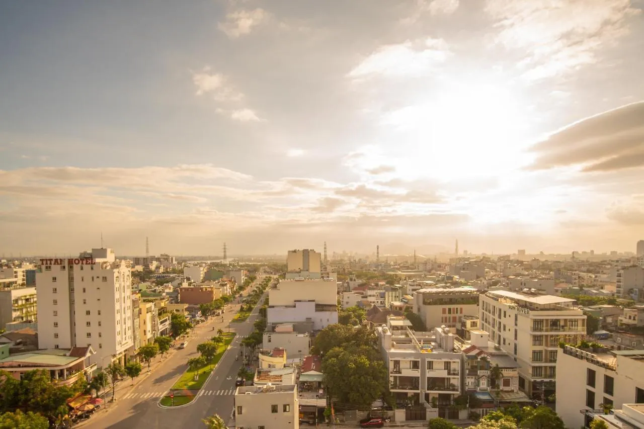 Le Indochina Hotel & Beach Da Nang City