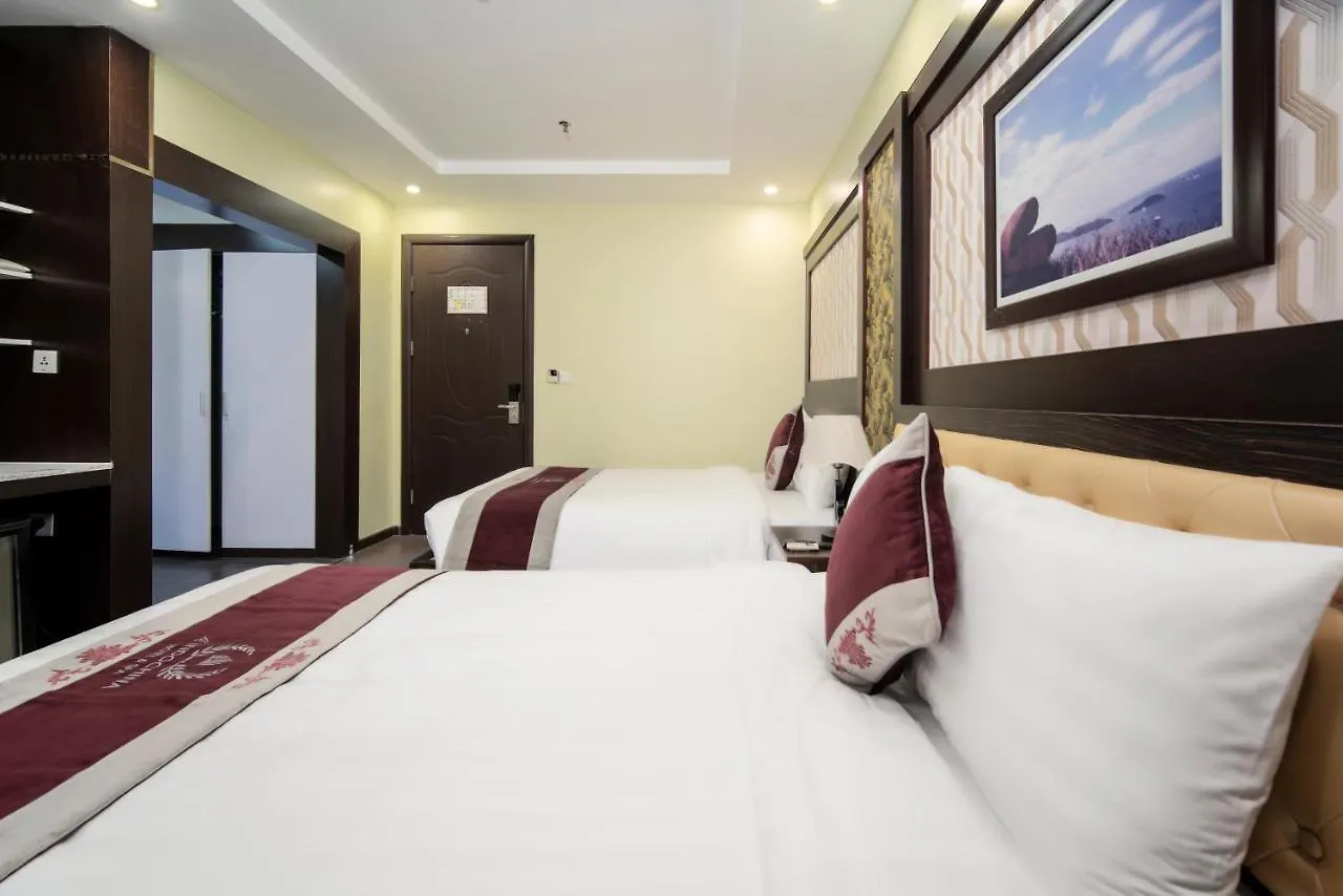 Le Indochina Hotel & Beach Da Nang City 4*,
